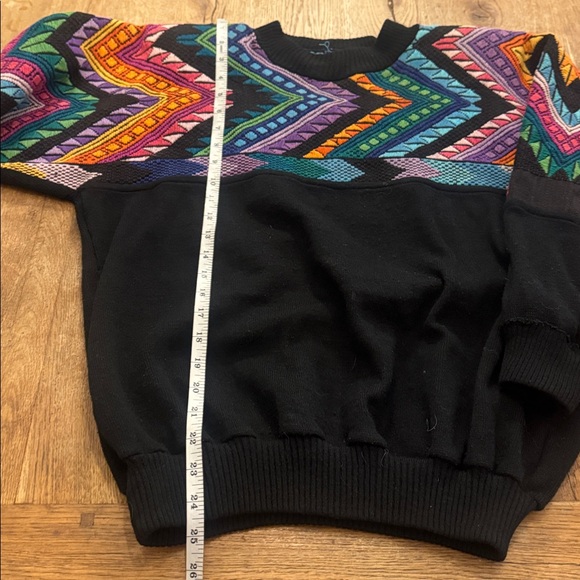 Colorful Geometric Pattern Sweater - Picture 3 of 6